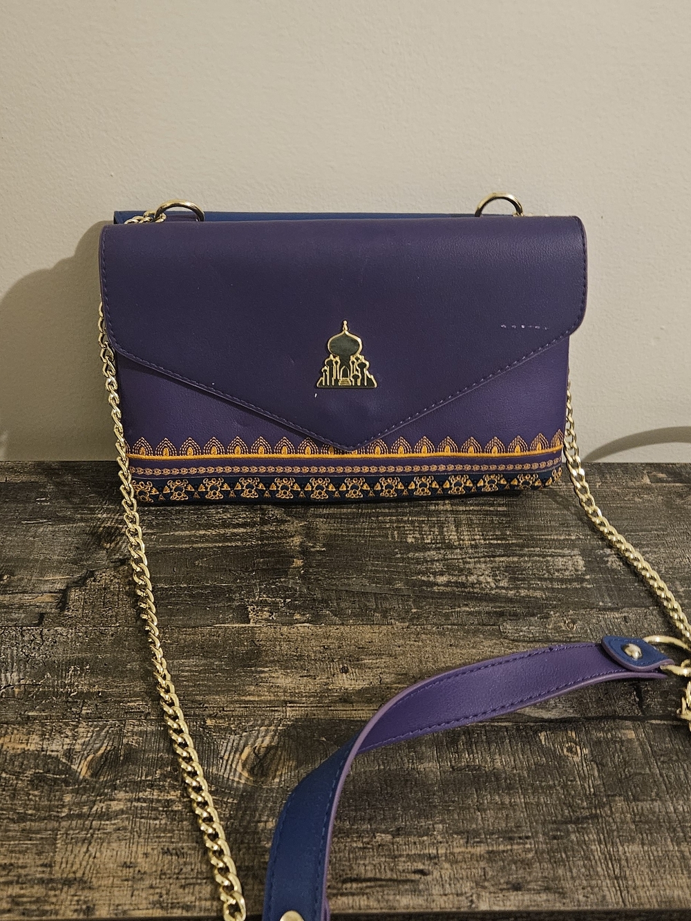 Loungefly Disney Aladdin Double Sided Crossbody Bag - Picture 5 of 5
